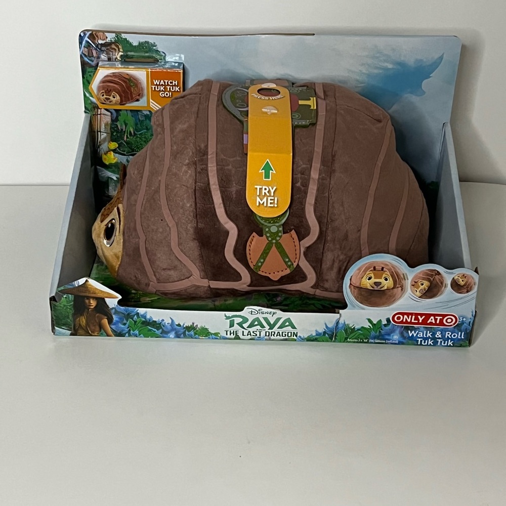 Disney Raya and the Last Dragon Walk & Roll Tuk Tuk, 10 Inch Feature Plush